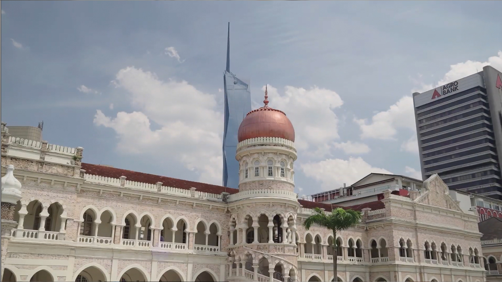 CheritAR × Think City — RAG-powered conversational interface answering a visitor question about KL heritage history